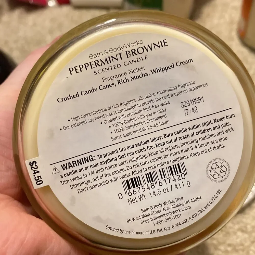 Bath and Body Works Candle peppermint brownie 2x‎